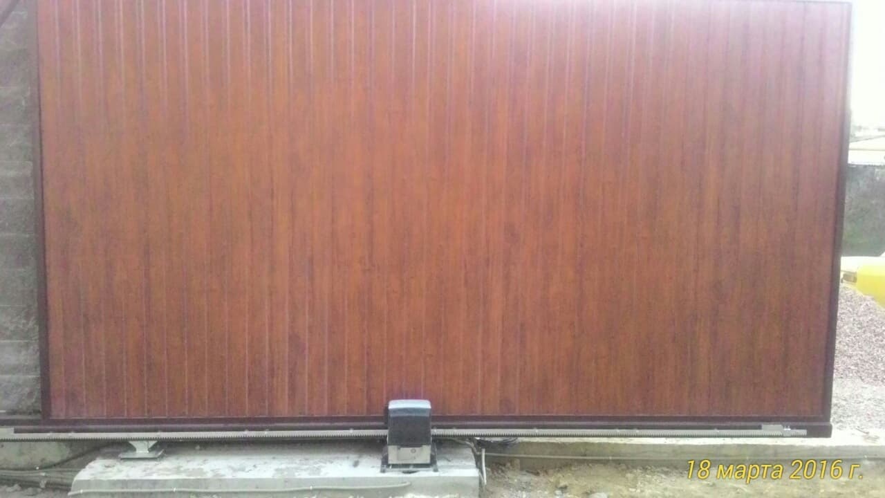 Профессиональная установка раздвижных ворот в Армавире сотрудниками компании ПКФ Автоматика. быстро, надежно, недорого. Звоните!